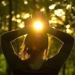 LongPort - 每天学点经济学