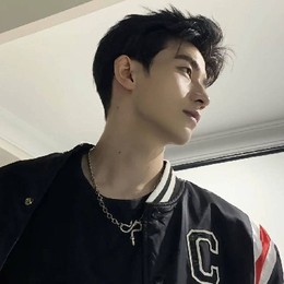 LongPort - 辉月